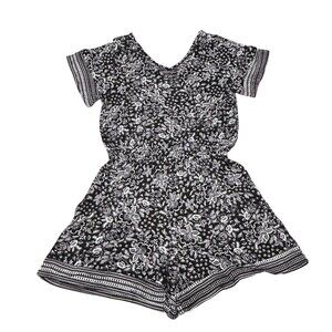 Cuddl Duds Womens Small Black White Floral Short Sleeve Romper Pajama Shorts